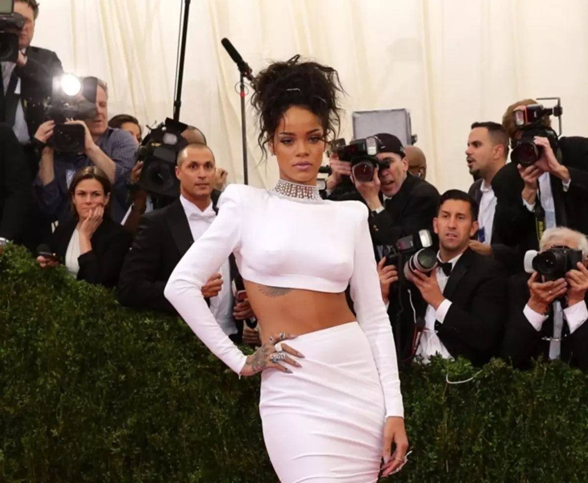 Rihanna pasirinko geriausią aprangą "Met Gala 2019"