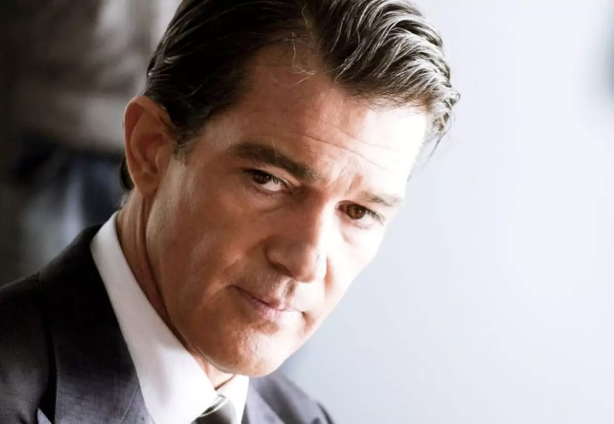 Antonio Banderas có thể chơi một nhân vật phản diện trong 3 mùa "Thế giới miền Tây hoang dã"