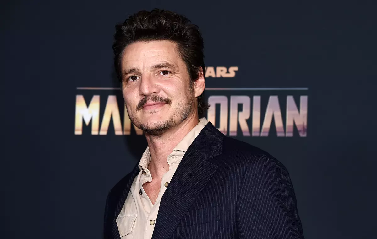 Pedro Pascal insinuó que en el futuro aparecería más a menudo sin un casco en Mandalorez