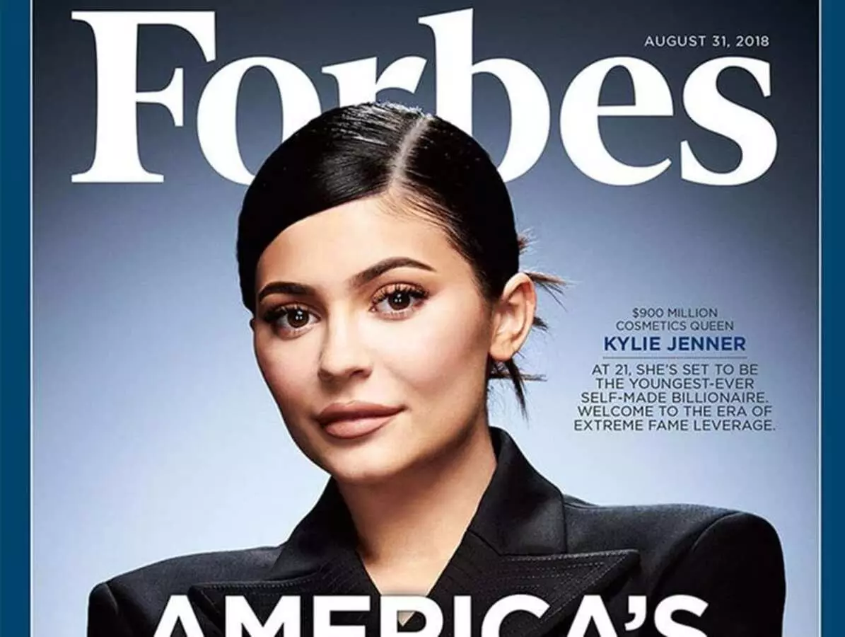 Forbes kritiseer die omslag met Kylie Jenner