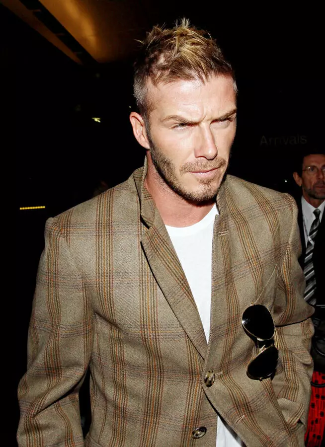 Video: David Beckham grabbed his golden eggs