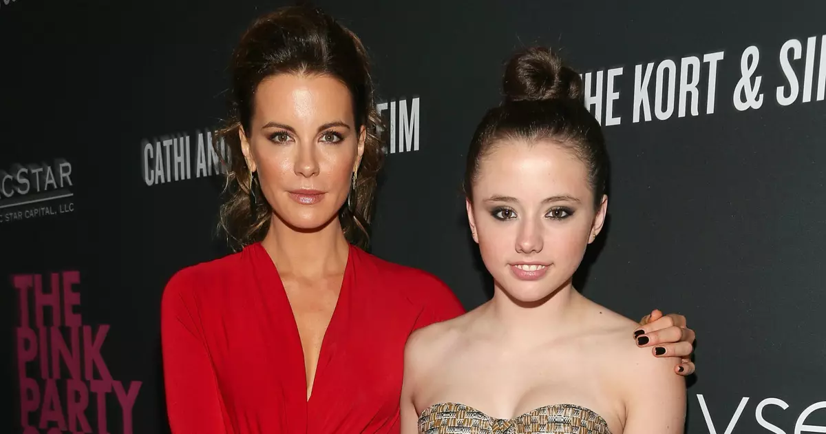 Binti Kate Beckinsale anaidhinisha riwaya zake na wapenzi wa kijana