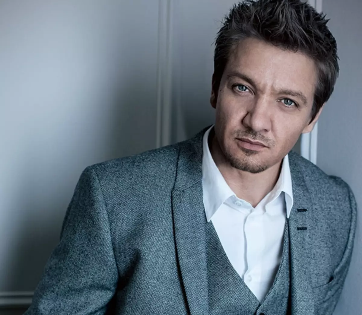 Jeremy Renner i Capitol File Magazine. Oktober 2014.