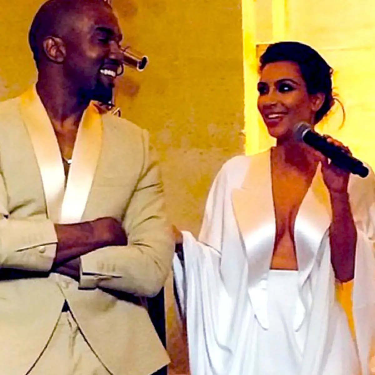 Kim Kardashian in Kanye West se je končno poročil: podrobnosti zvezdne poroke