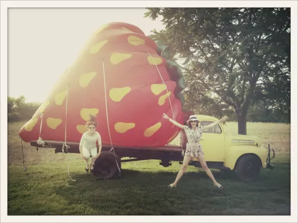 David Beckham almoço com sua mãe, e Katy Perry compromete o Mickey Maus 142855_1