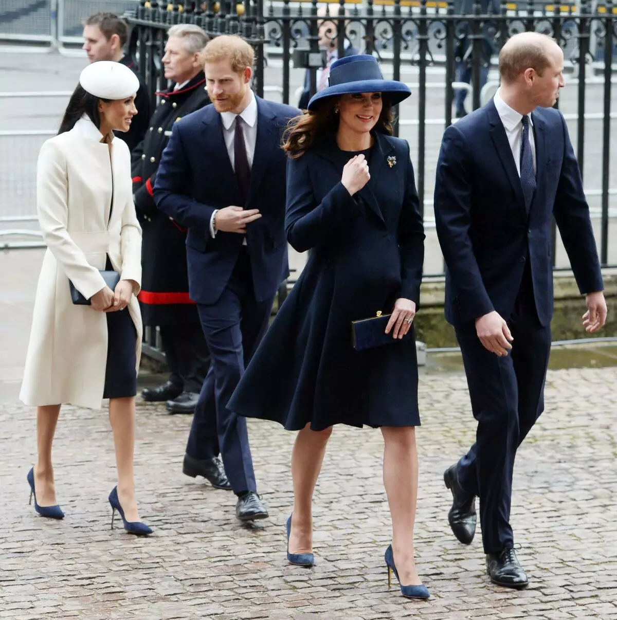 Hakers het 'n fout gemaak? Kate Middleton en Megan Oplan het gerugte oor die vyandigheid weergee 143554_1