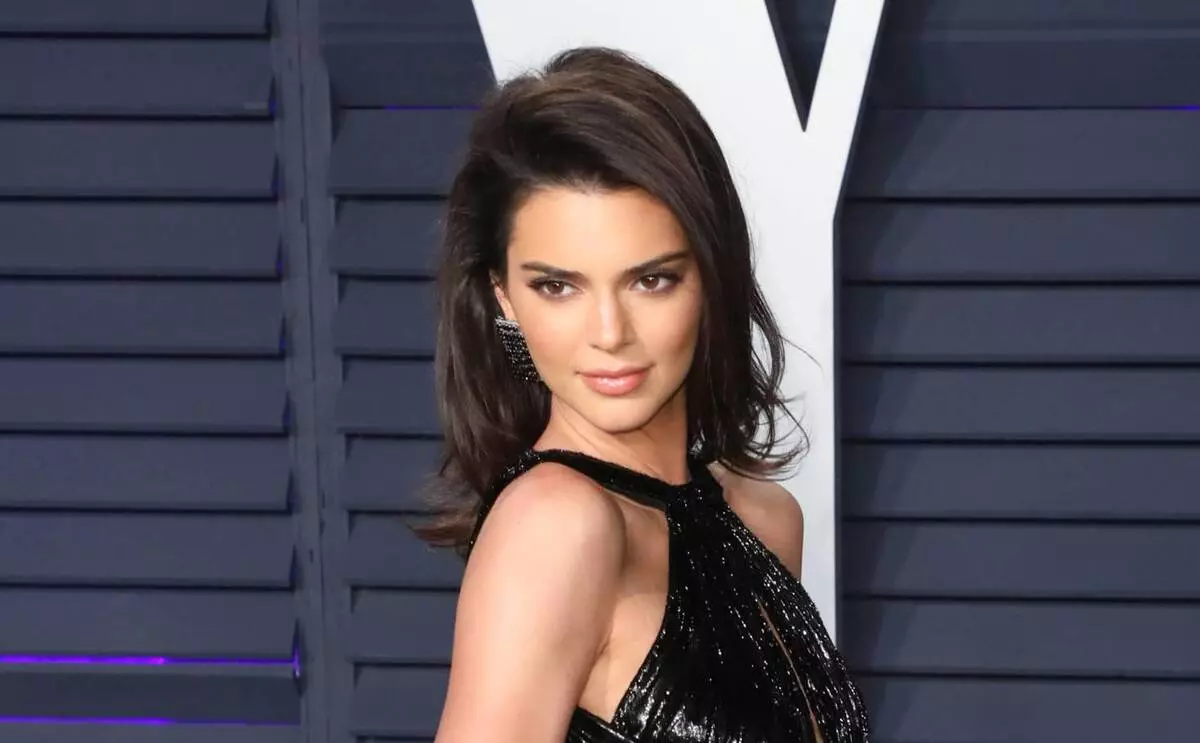 Lander en Photoshop: Kendall Jenner reagearre op beskuldigingen fan opeaske mislediging