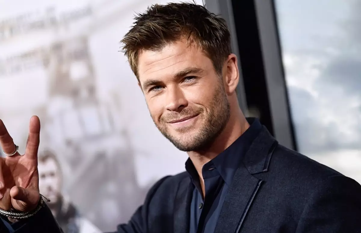 UChris Hemsworth phantse wenzakele intombi yakhe ngenxa yokuzama ukuluma eDisneyland