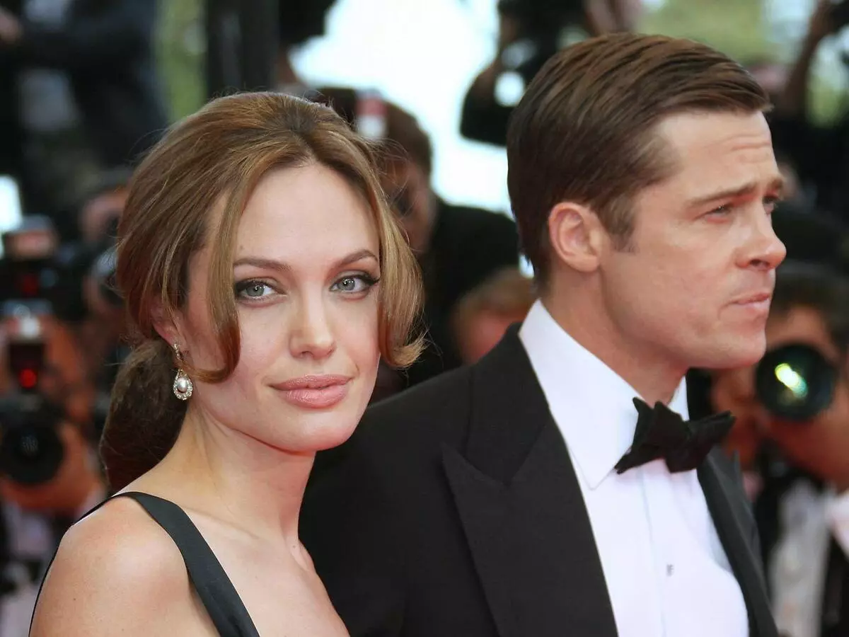 Angelina Jolie může ztratit opatrovnictví dětí kvůli konfliktu s Brad Pitt