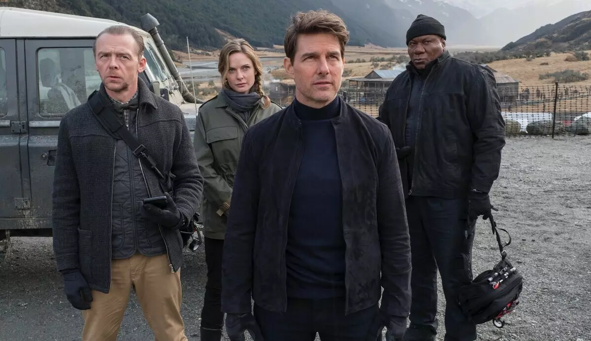 "Tom Cruise" planuoja statyti kaimą, kad galėtumėte tęsti fotografavimą "Misija: neįmanoma 7"