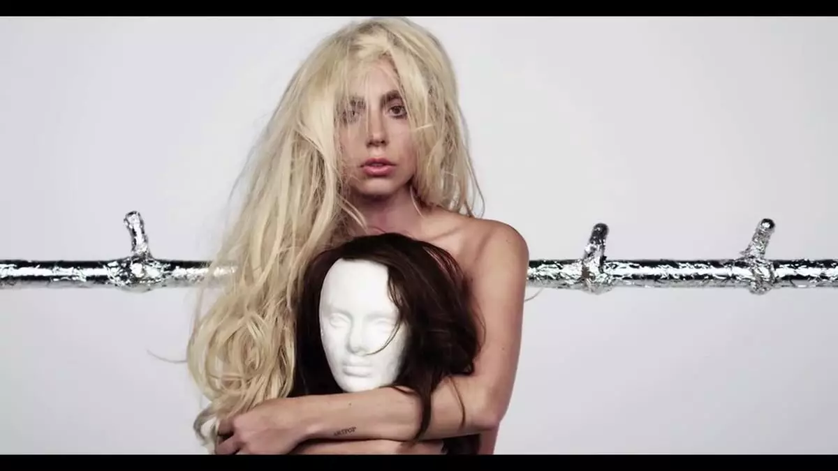 Ihmiset eivät ymmärrä, mitä Lady Gaga laulaa ja Ozzy Osborne