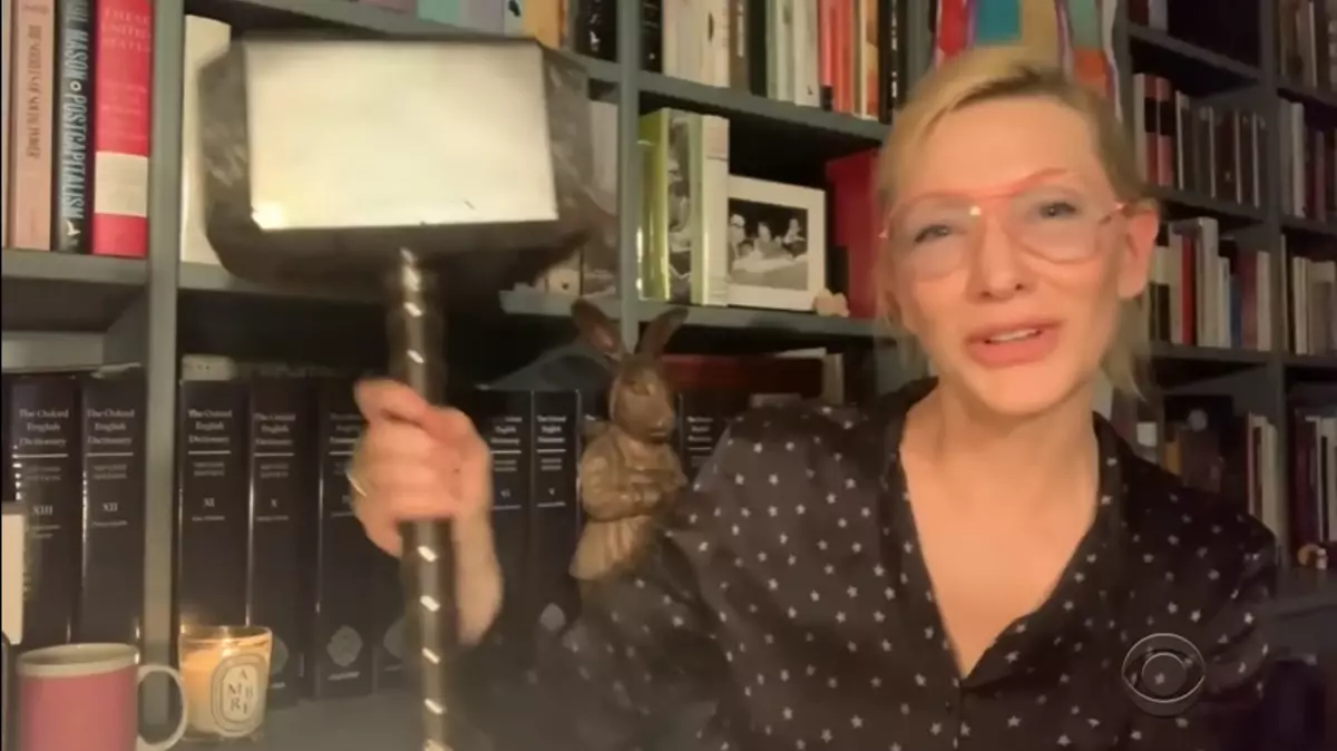 Kate Blanchett va presumir de Mielnir, netejador i peus d'Hobbit 164580_1