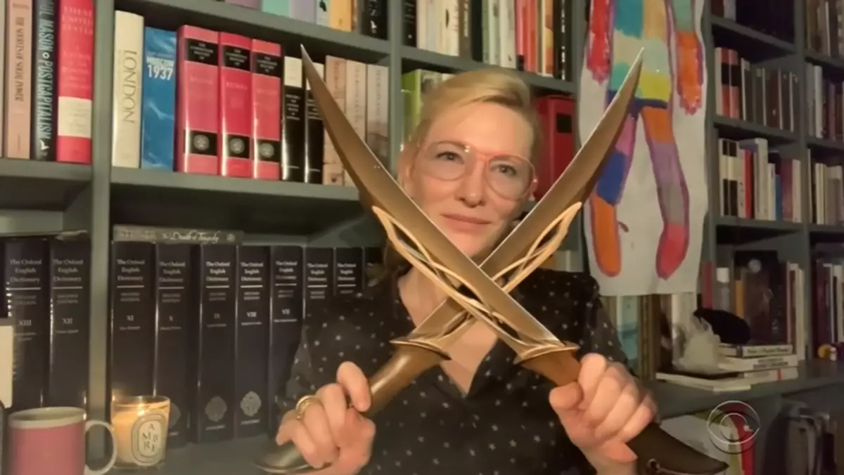Kate Blanchett adadzitamandira Mielnir, kutsuka kwa Elvening ndi Hobbit mapazi 164580_2