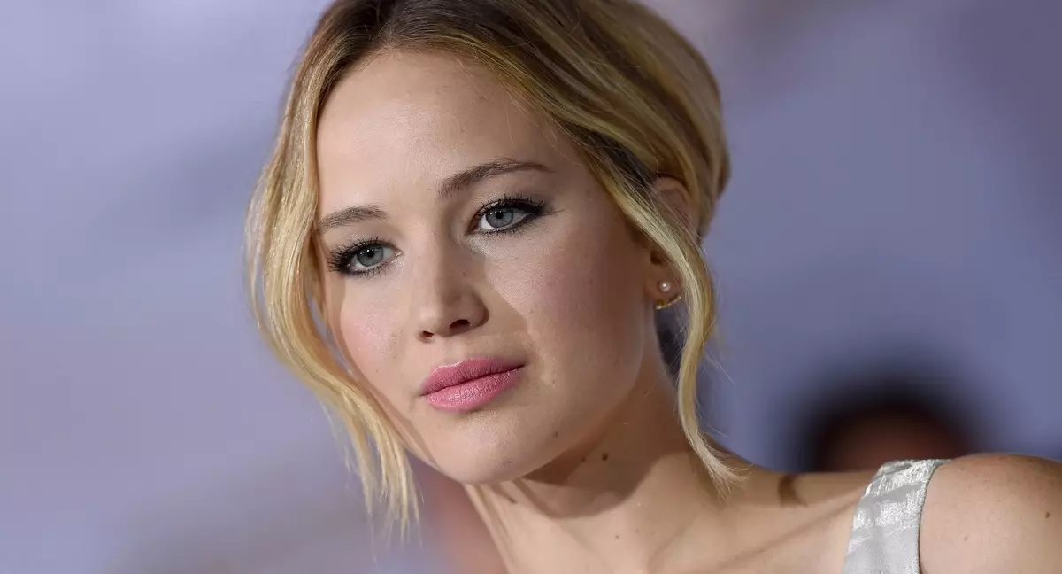 Η Jennifer Lawrence δεν φοβάται πλέον να αφαιρέσει το γυμνό