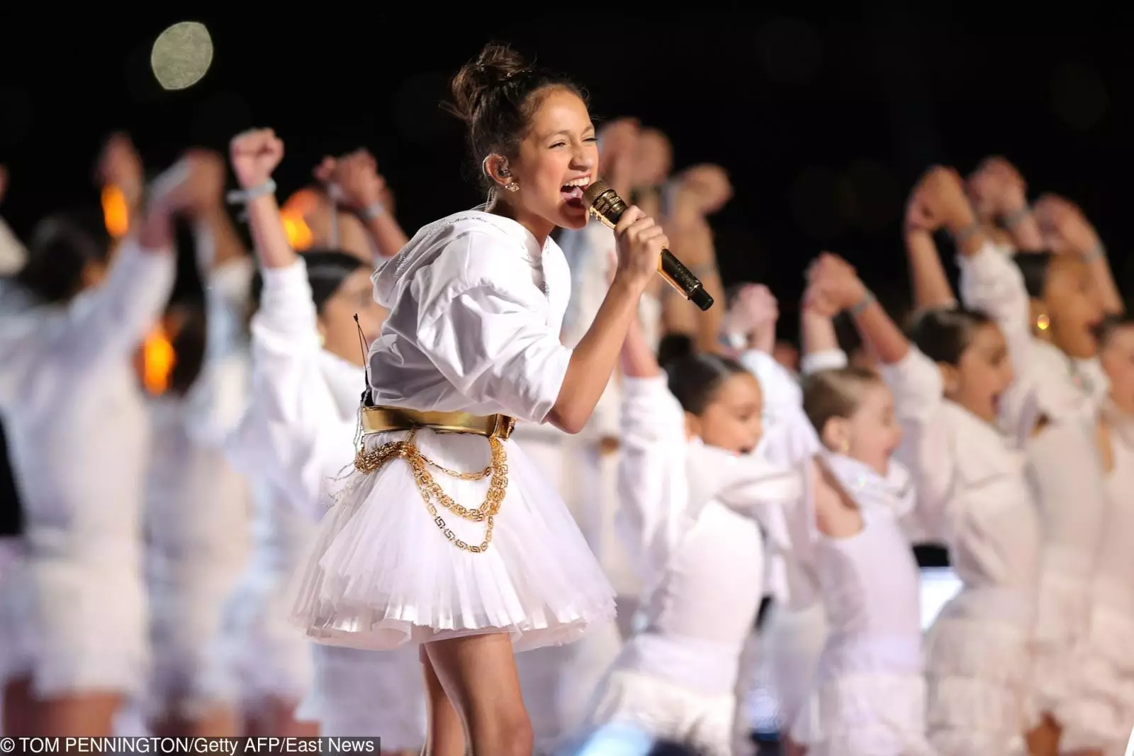 Џенифер Лопез пееше со 11-годишната Ема ќерка на сцената Супер Боул 2020 166274_3