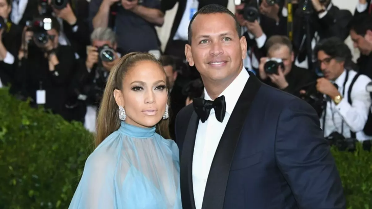"Αλλάζει σε αυτήν με την πρώην σύζυγό μου": συνάδελφος Alex Rodriguez για την απιστία του Jennifer Lopez