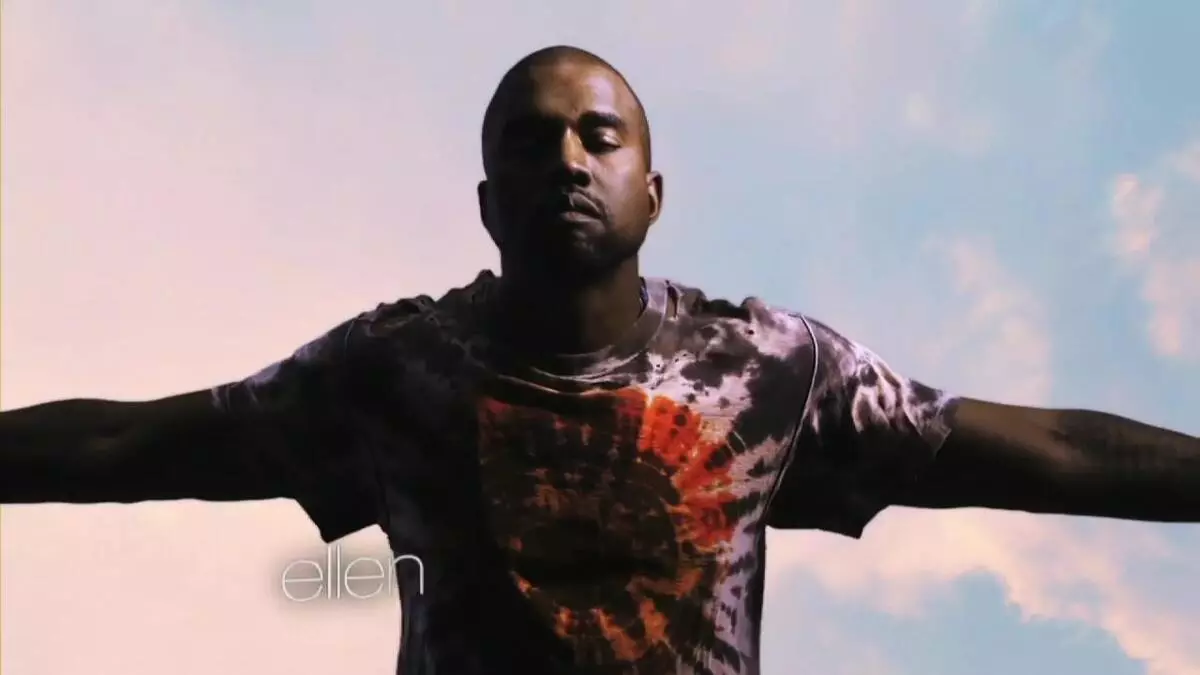 Kanye West解释了绑定2的剪辑的含义