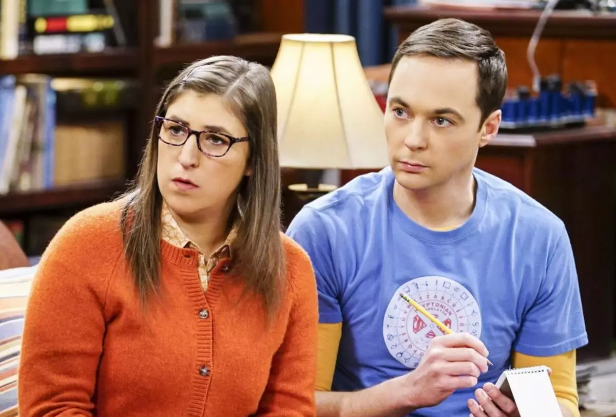 "Big Bangin teorian" tähdet pelaavat yhdessä uudessa komedia-tv-sarjassa