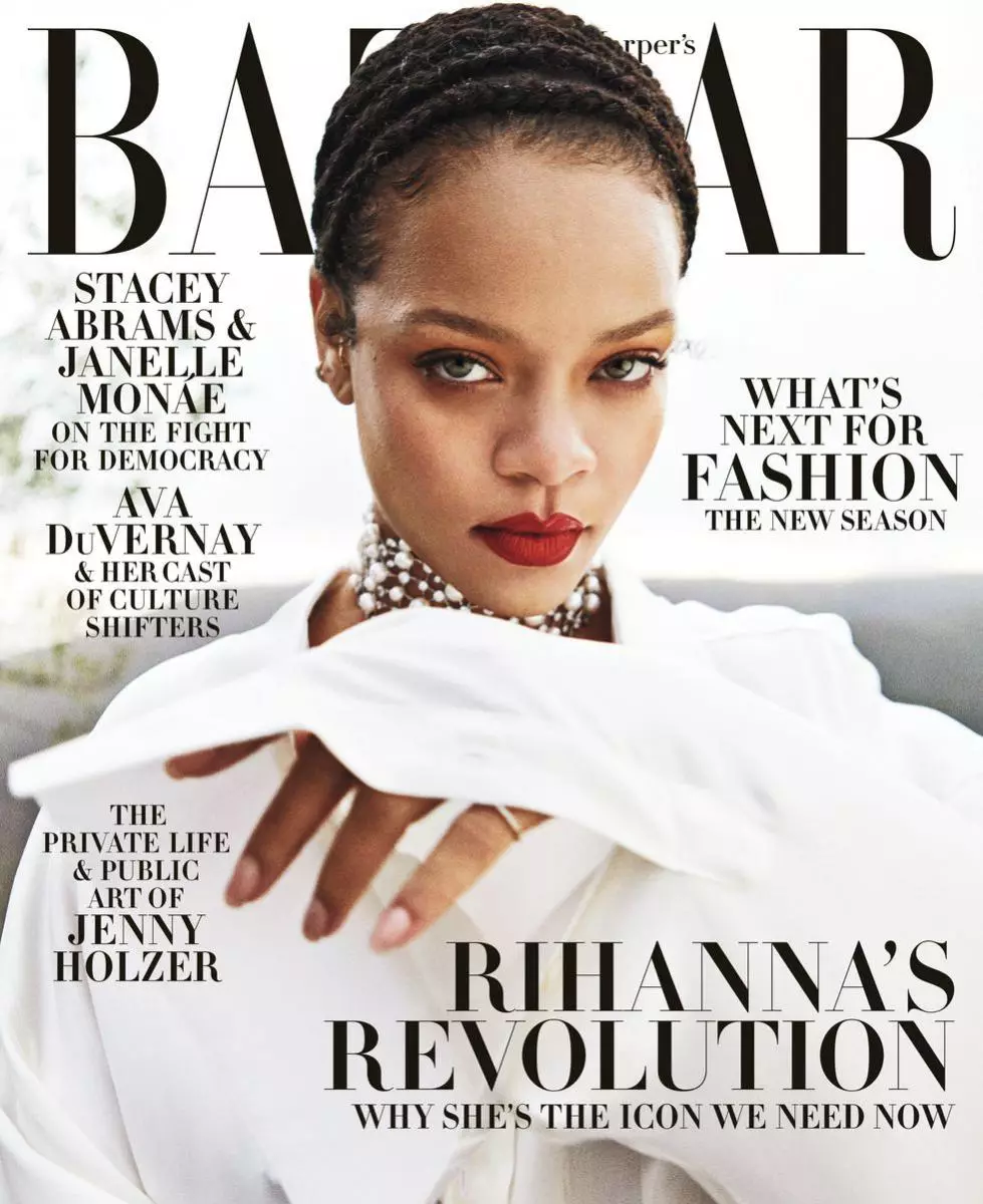 Med skraldespakker. Bemærk: Rihanna Dekoreret Cover Harpers Bazaar 17995_1