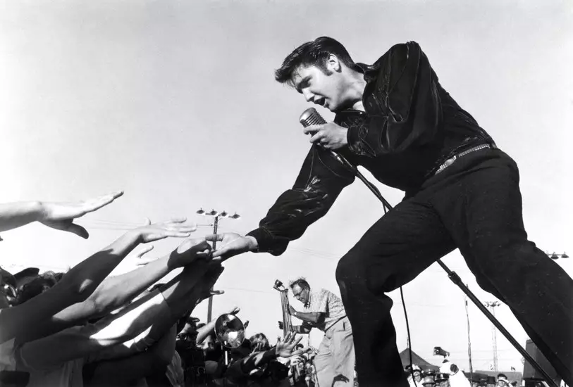 Zum 85. Jahrestag von Elvis Presley: Merkmale des Schuhwargstrobe des legendären Musiker
