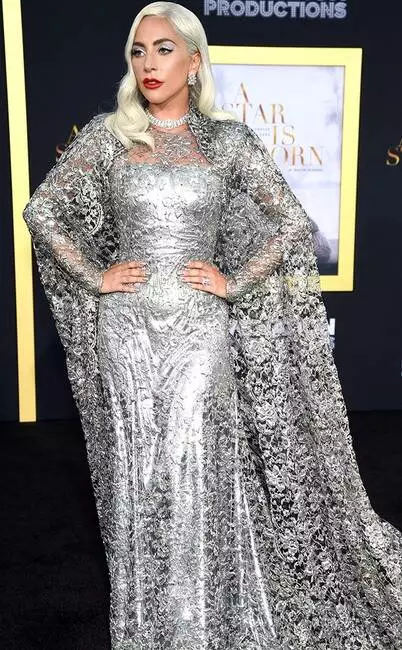 Lady Gaga Style Evolution: od oblek iz mesa na diamante za 30 milijonov dolarjev 18533_15