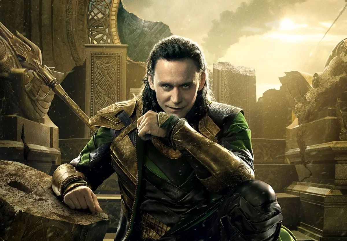 Tom Hiddleston comeza a traballar nos custodios da época no novo tráiler da serie Loki