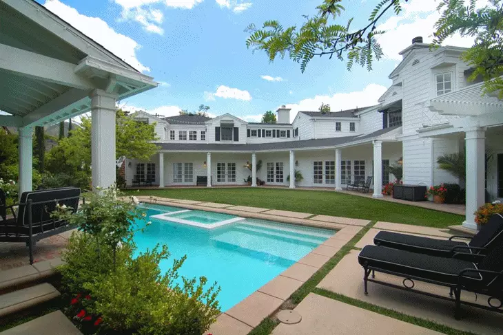 Kuvat sisäpuolelta: 20 Luxury Mansions, jossa Hollywood Stars Live 18650_18
