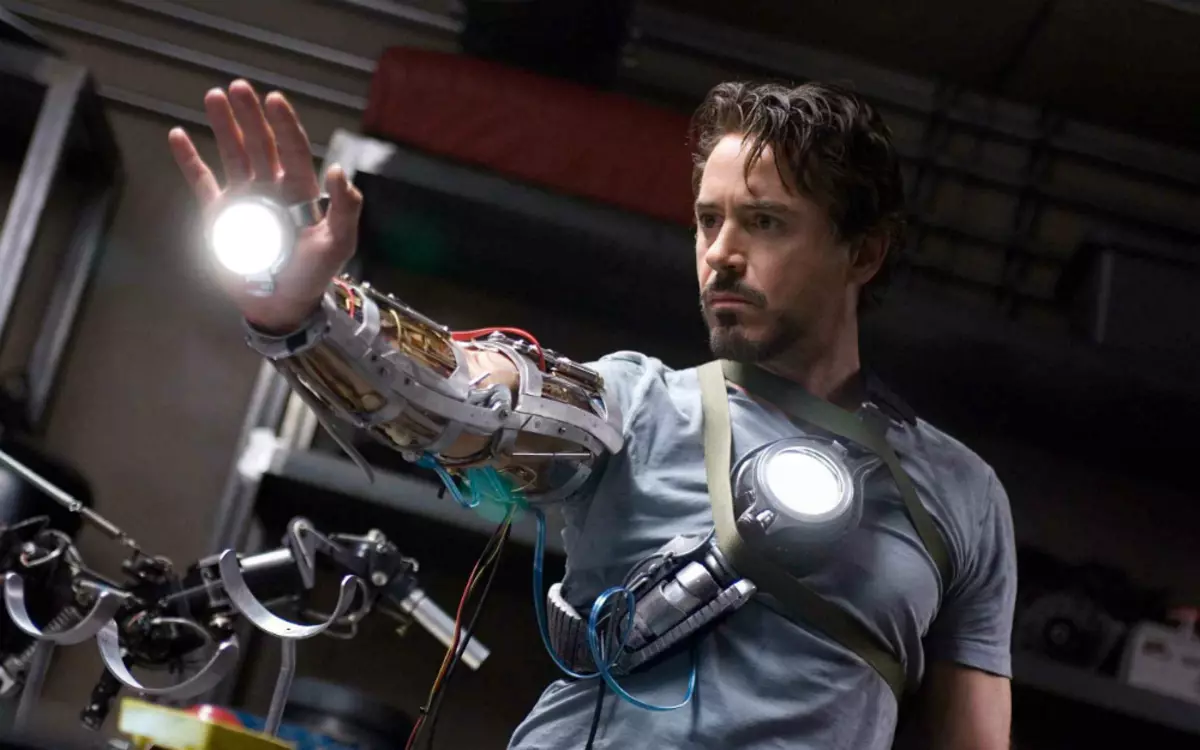 Robert Downey Jr. almost blind on the set of 