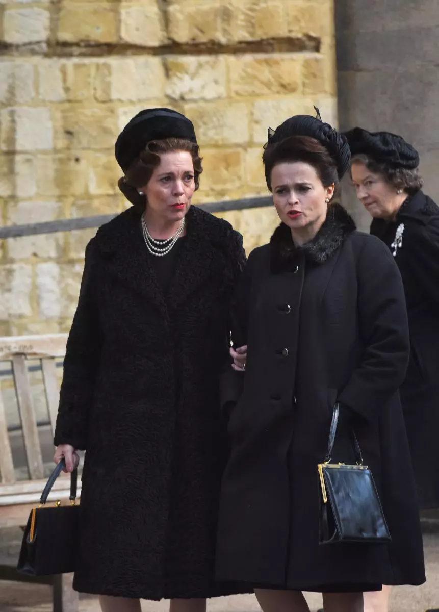 Helena Bonham Carter disse que entrou em contato com a falecida princesa Margaret através das extrasens 19415_3