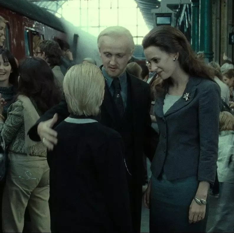 ทำไม Draco Malfoy สมควรได้รับการให้อภัย? อธิบายฉากแกะสลักจาก Harry Potter 19487_2