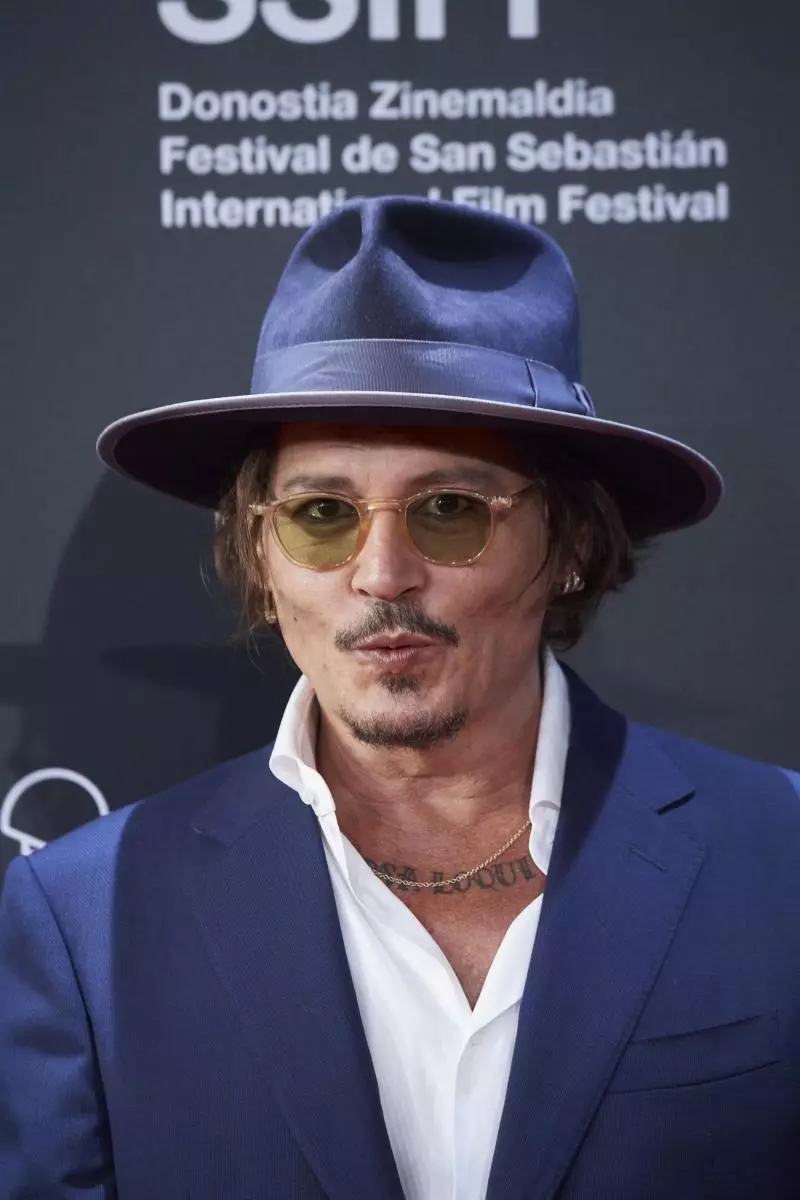 Tsara tarehy: Johnny Depp amin'ny voalohany amin'ny sarimihetsika amin'ny fetin'ny sarimihetsika ao San Sebastian 19608_3