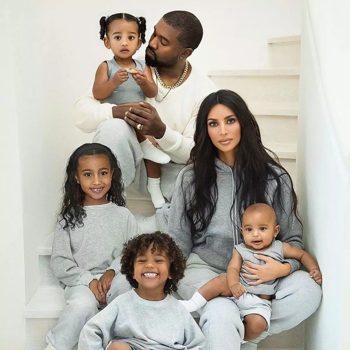 Kim Kardashian ji hêla Kanye West ve ji hêla Kanye West ve li ser hevberdanê û zordariyê 