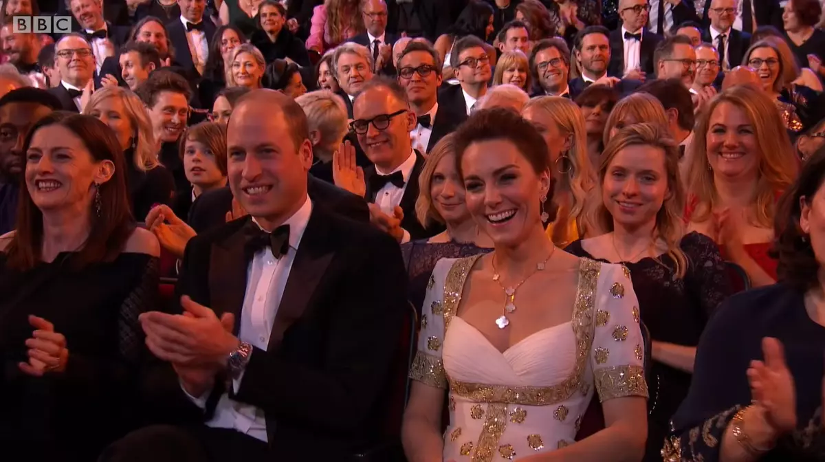 Kate Middleton e Prince William Sailunded su uno scherzo Brad Pitt di "Mescio"