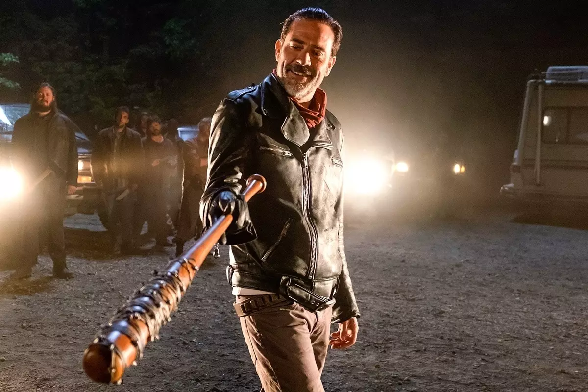 Θείος nigan; Το αστέρι "Walking Dead" συζήτησε μια πιθανή συνάντηση με τον γιο της Maggie