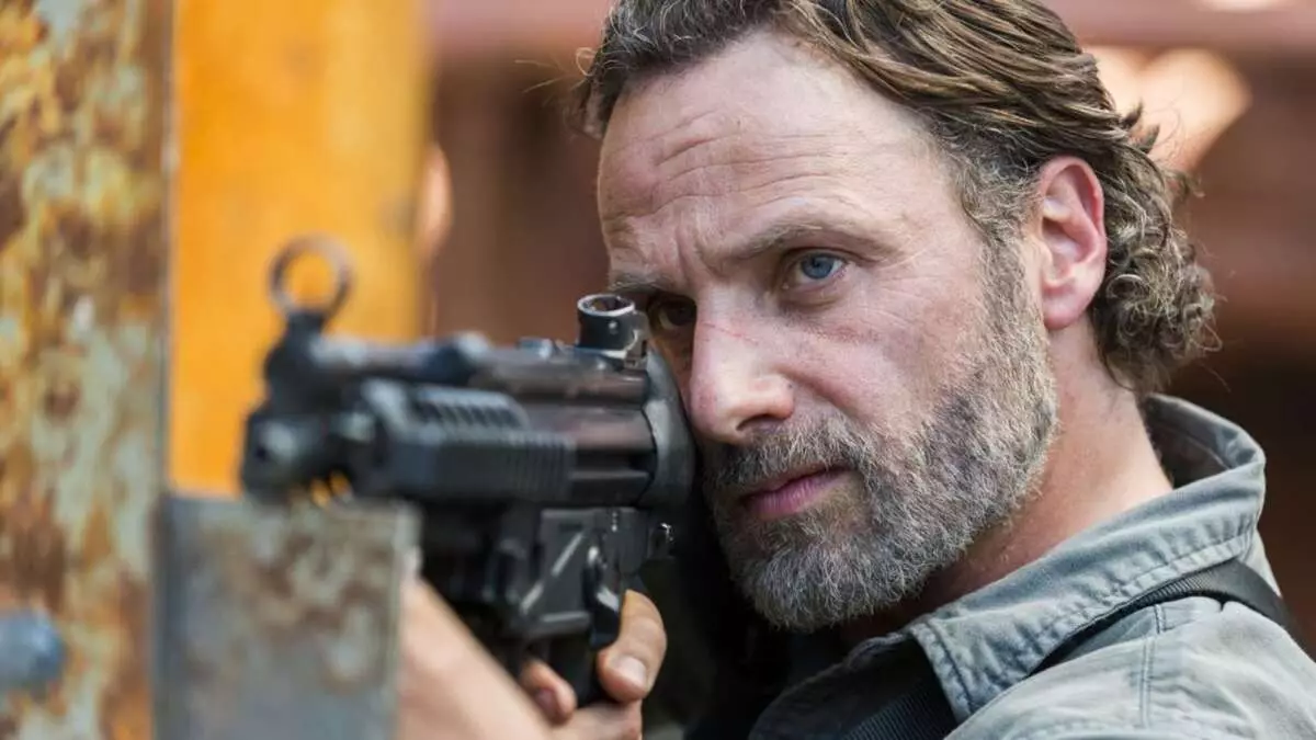 Rumor Xemgîn: Andrew Lincoln ji senaryoya Trilogy di derbarê Rica Gheims de nerazî ye