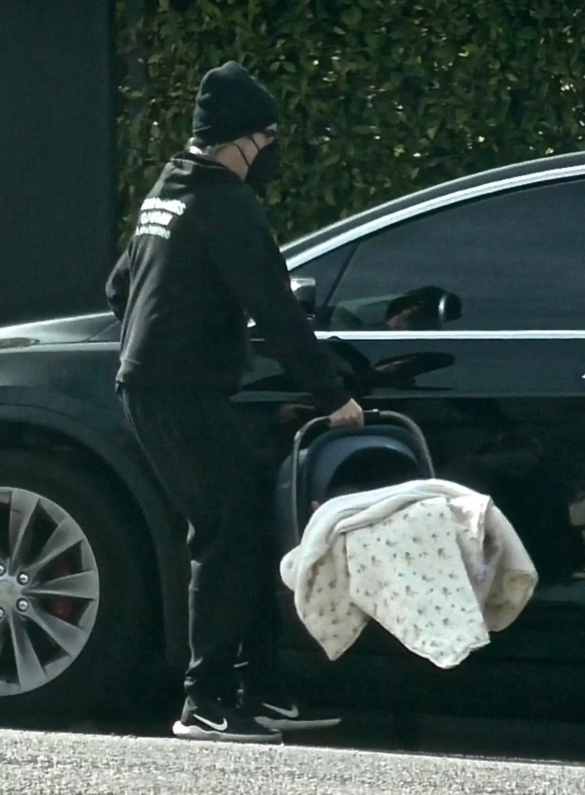FOTO: Rooney Maru i Hoakin Phoenix uhvaćeni s novorođenim sinom 21529_2