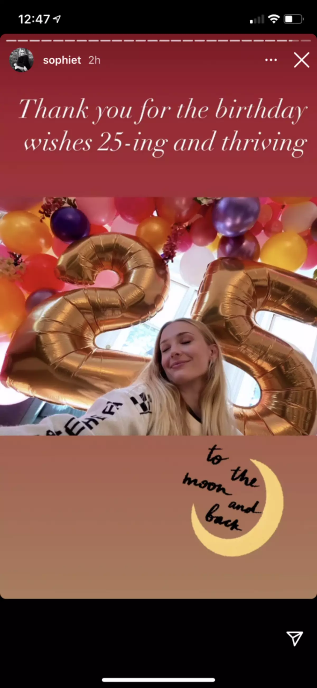 Sem maquiagem e estilo: Marido Sophie Turner compartilhou fotos caseiras em homenagem ao 25º aniversário 21552_1