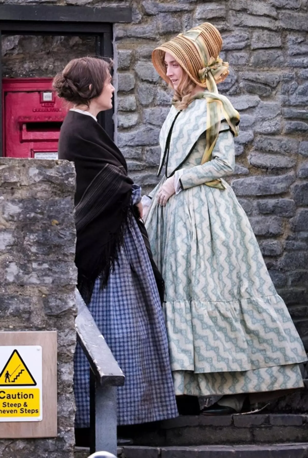 Foto: Kate Winslet en Sirsha Ronan Play Lovers op die stel drama 