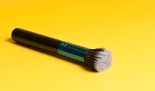 Beauty Secrets: Mac Makeup Brushes from Limited Collection 22463_4