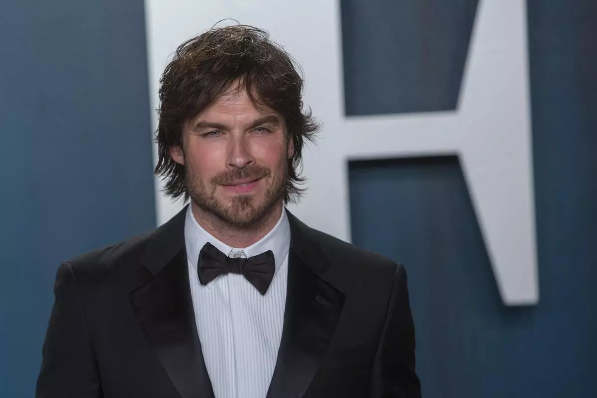 Ian somerhalder ба овозаҳо дар бораи 9 фаслҳои "Вамимӣ"