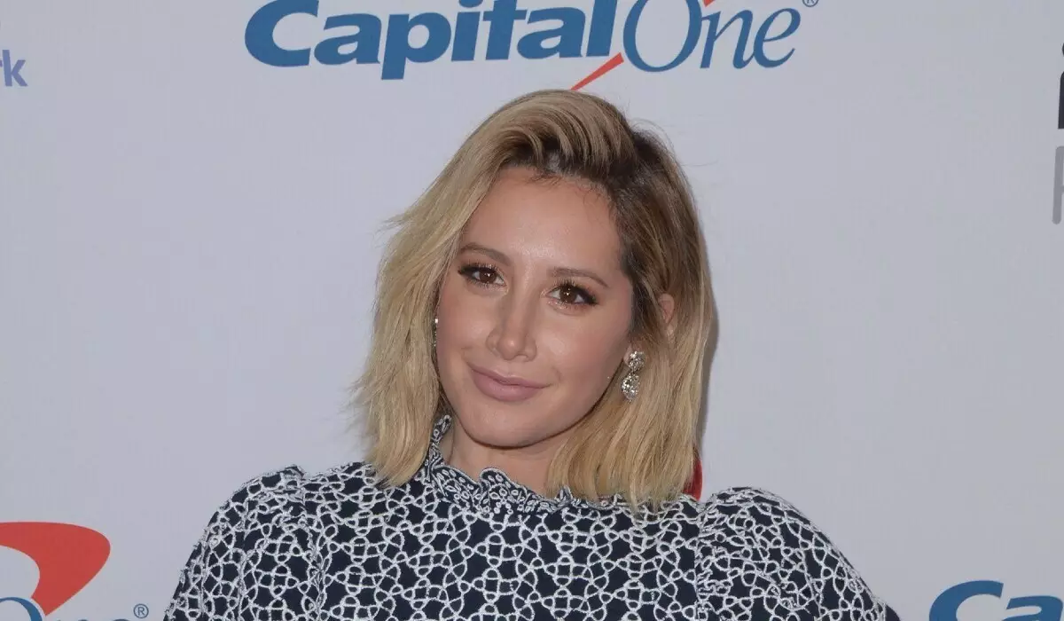 Bebek Bezi Uzmanı: Ashley Tisdale, bir bakıcı kocaya övündü