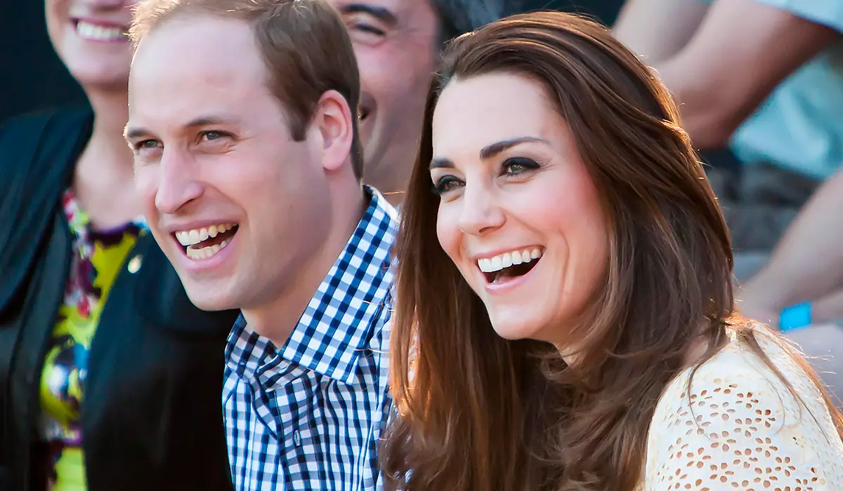 Nan maryaj la nan Prince William ak Kate Middleton te gen yon ka komik ak yon gato