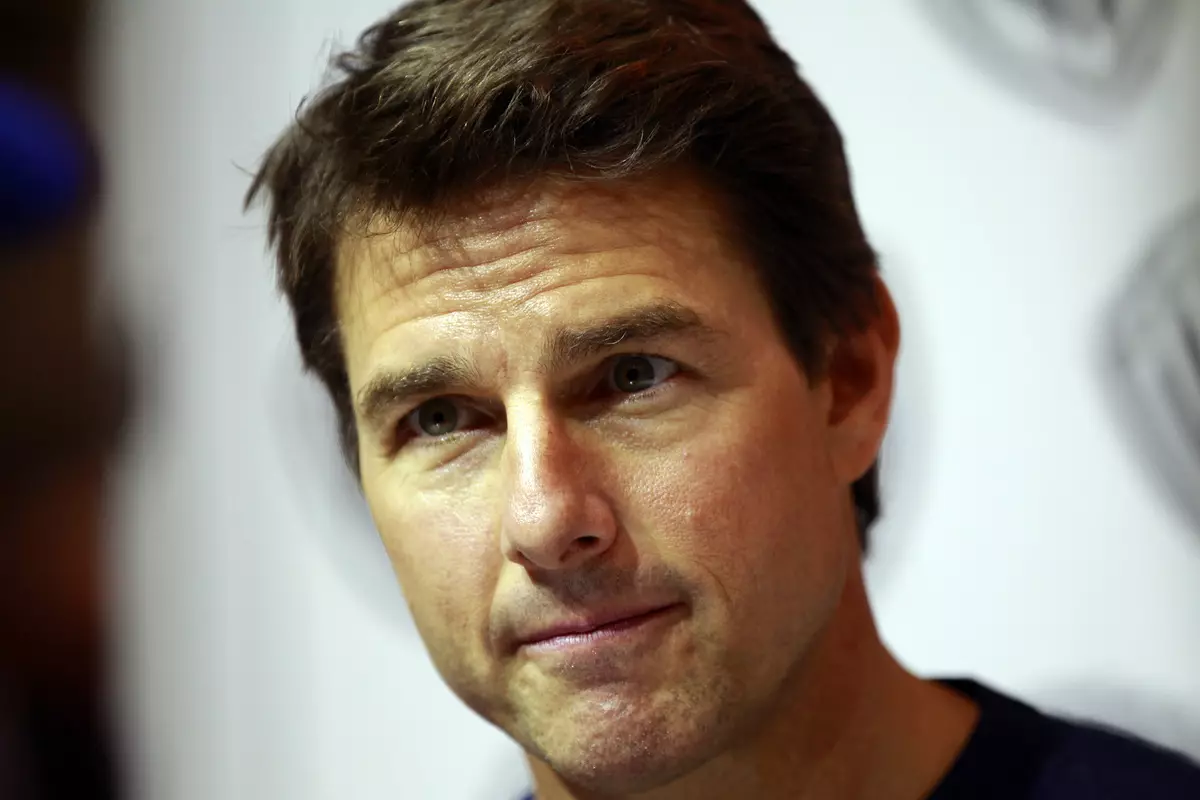 Tom Cruise chce oženit s 22letým asistentem