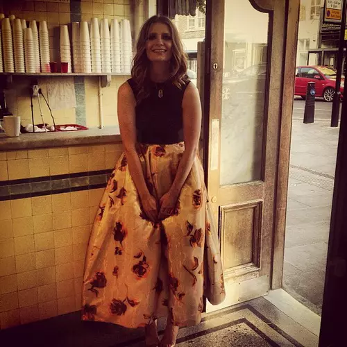 Stars on Twitter: Misha Barton is in love with a skirt, and James Franco started twin 26067_7