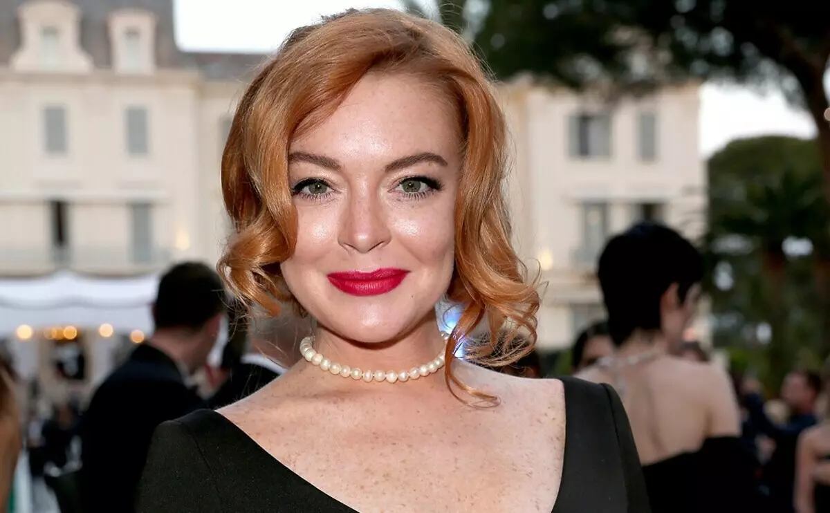 Ho lora "banana ba omisitsoeng 2": Lindsay Lohan o nahana ho khutlela lifiliming