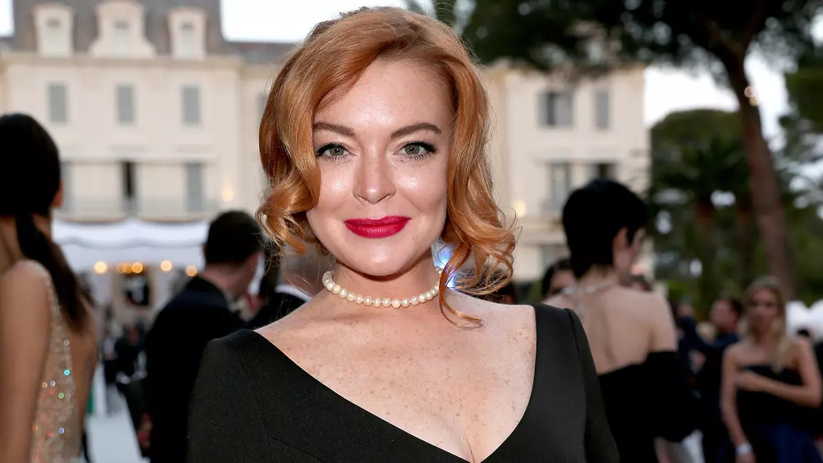 Lindsay Lohan ha dit que té un nuvi: "Magic Night"