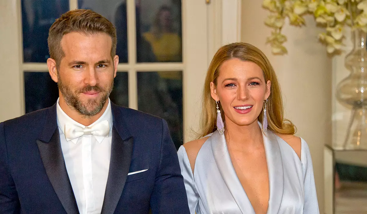 Ryan Reynolds introducerade inte sin fru med Brad Pitt på filmen "Deadpool 2"