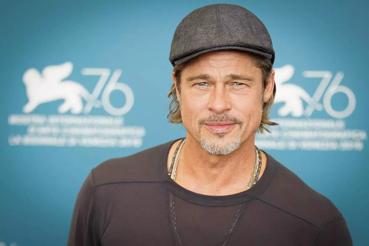 Ar Brad Pitt, Sue Twyll a gobeithion anghyfiawn