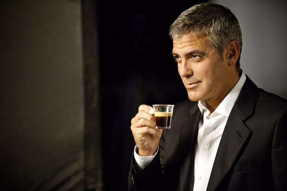 George Clooney kòmante sou eskandal lan alantou operasyon an nan travay timoun