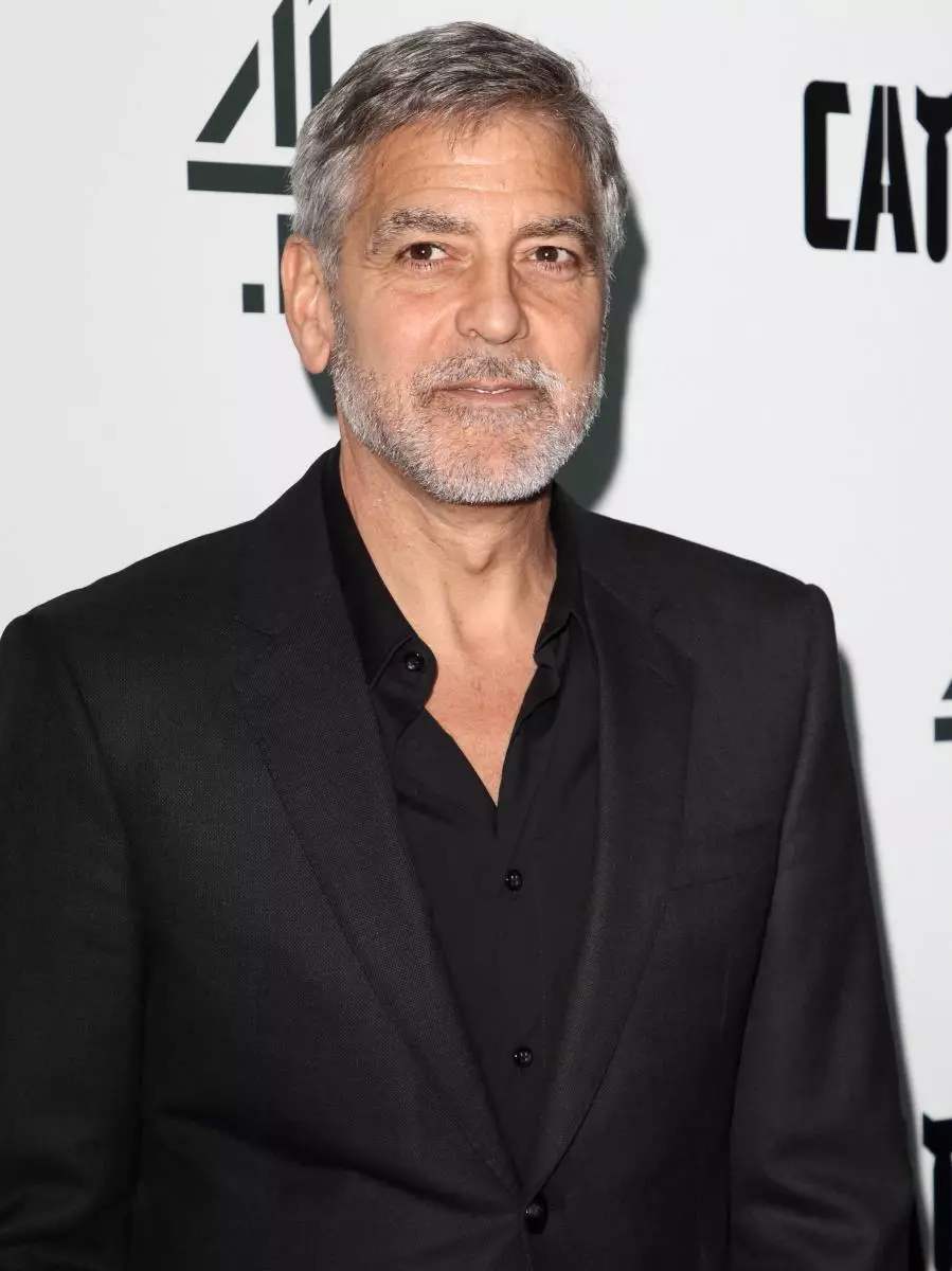 George Clooney, çocuk emeğinin operasyonunun etrafındaki skandalı hakkında yorum yaptı 26893_1